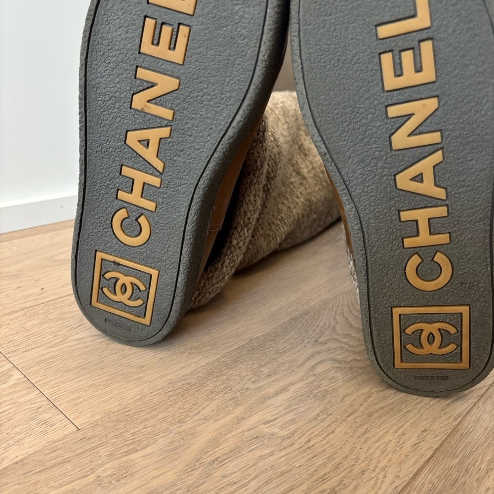 Chanel Rare Women’s High Wool And Leather Boots - Picture 5 of 9